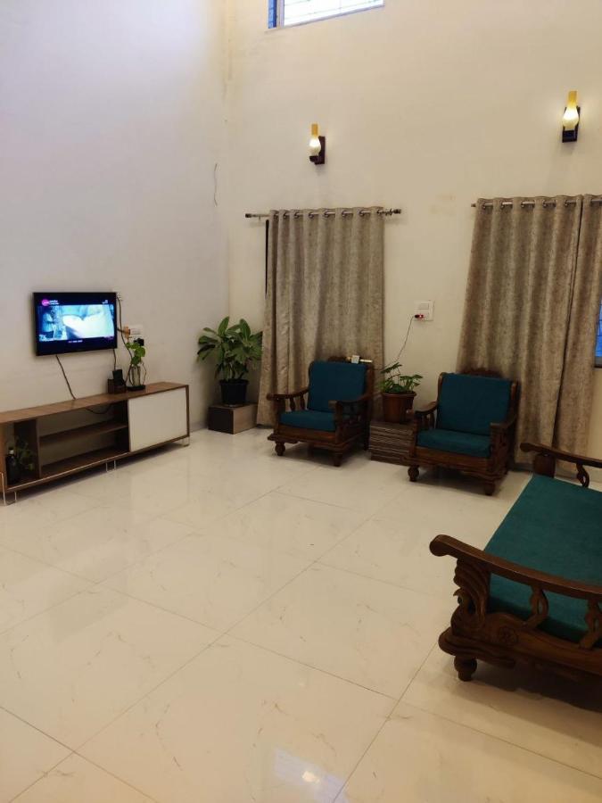 Myra'S House Villa Kolhapur Bagian luar foto